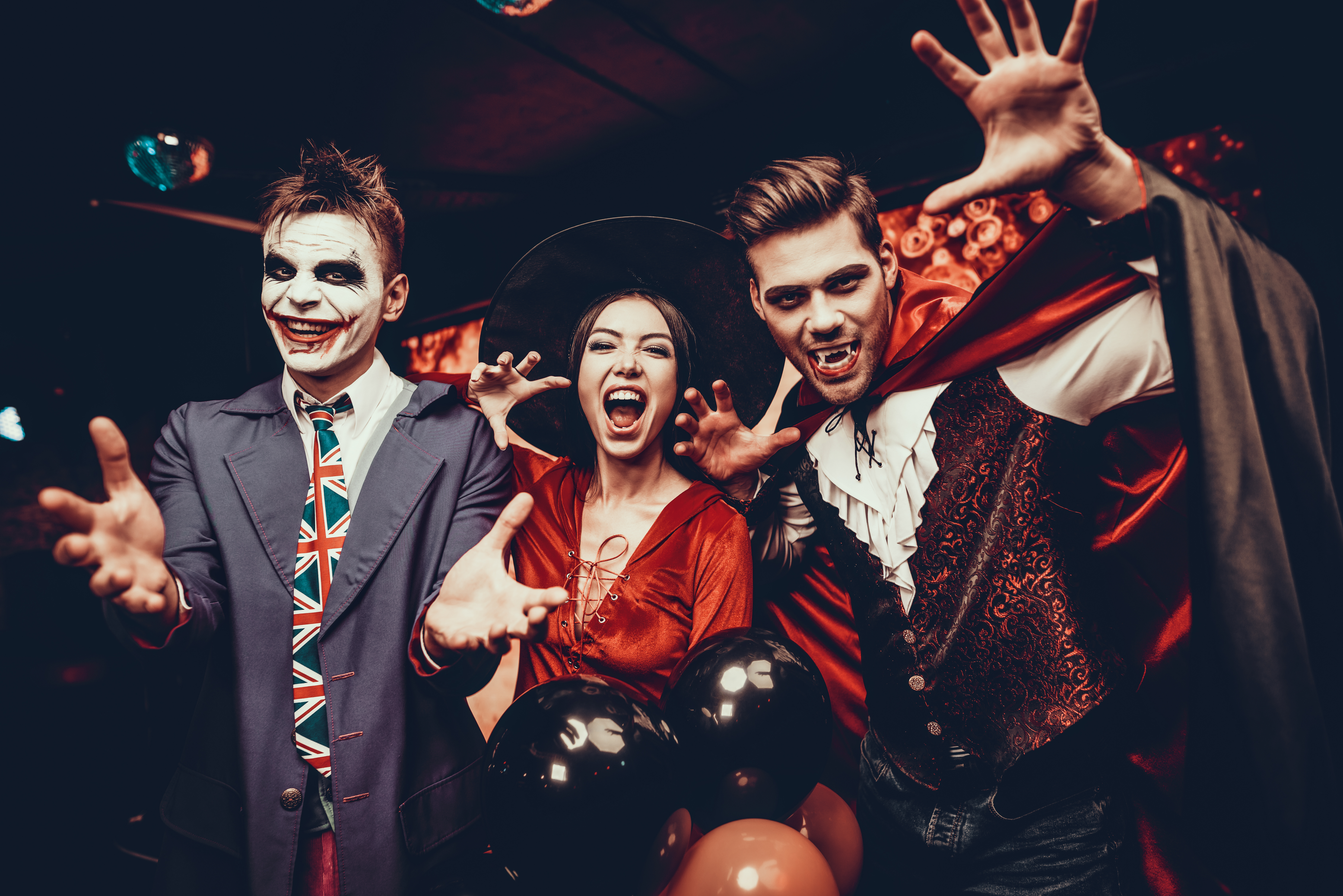 Horror costumes uk sale